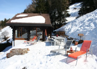 Terrasse en hiver,  chalet La Piste